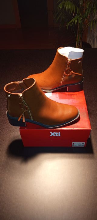 Botines mujer piel color Camel