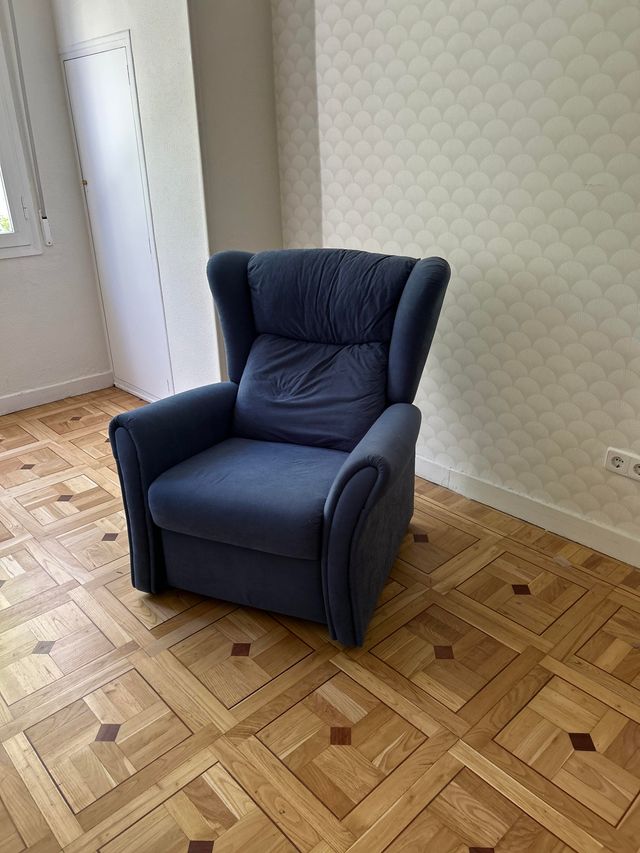 Poltrona reclinabile blu in tessuto