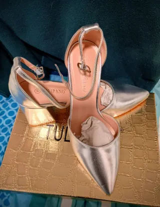 Zapatos Tulipano Plateados Talla 36 Mujer