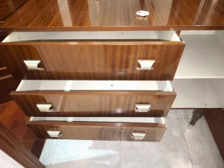 Cómoda Vintage Madera y Metal