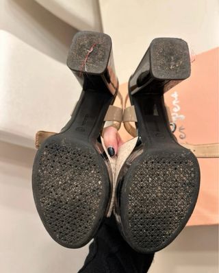 Sandalias Geox Tacón Beige y Negro Mujer