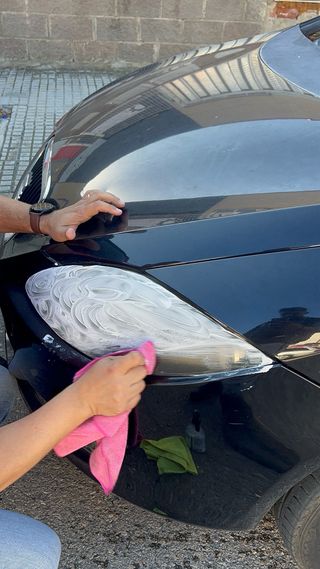 Faros delanteros amarillentos