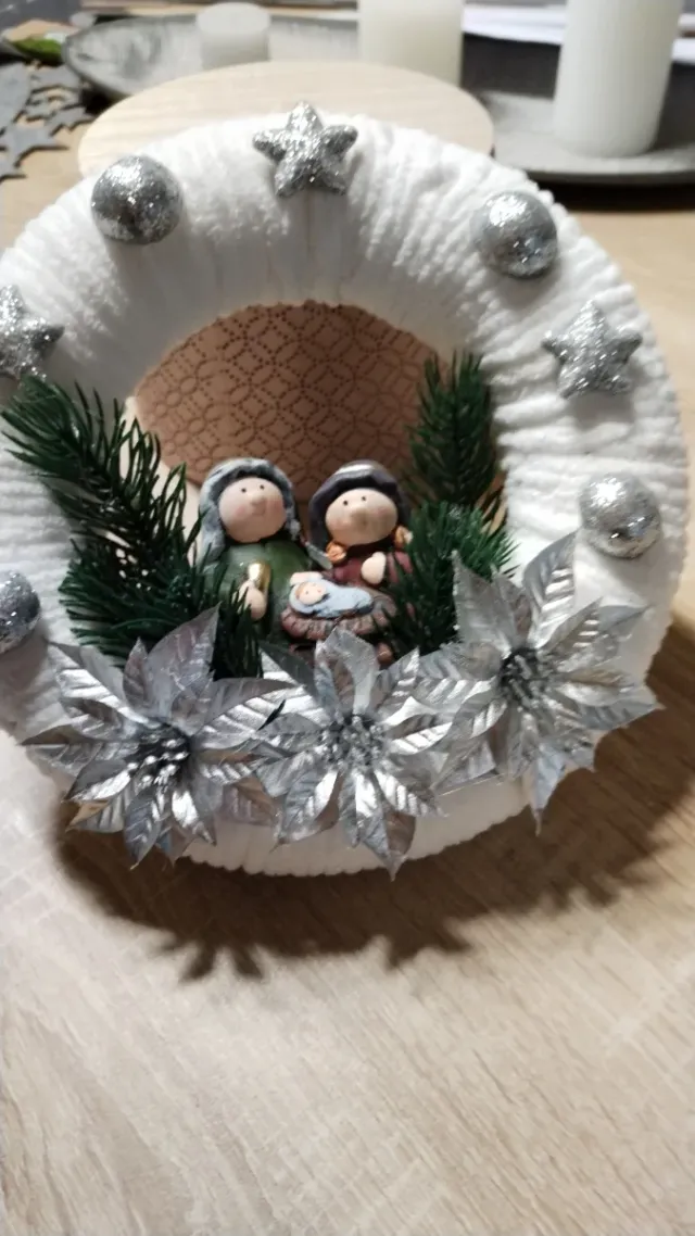 Corona de puerta hecha a mano