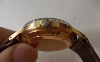 Reloj Eterna-Matic de oro de ley