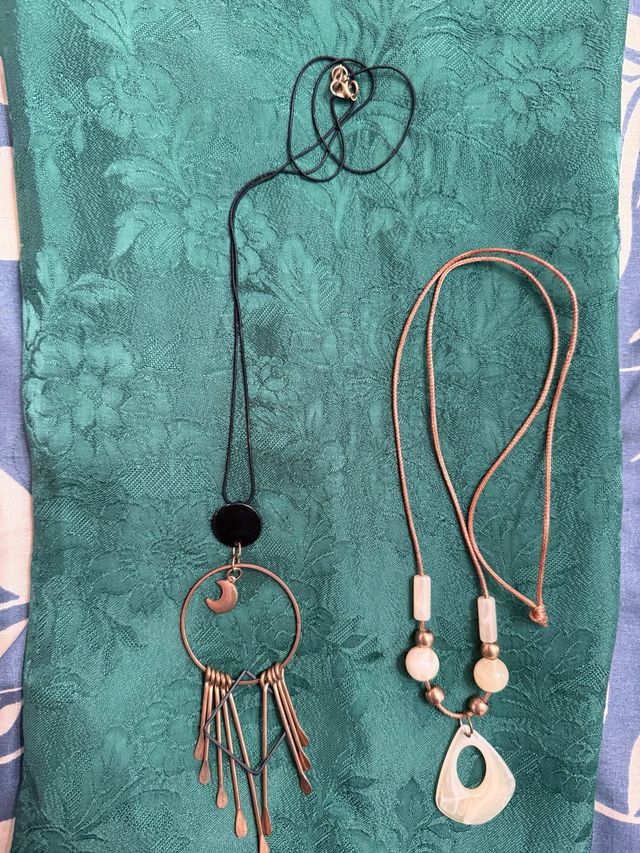 Colgantes bisutería boho luna y gota