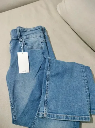 Pantalón vaquero Mango
