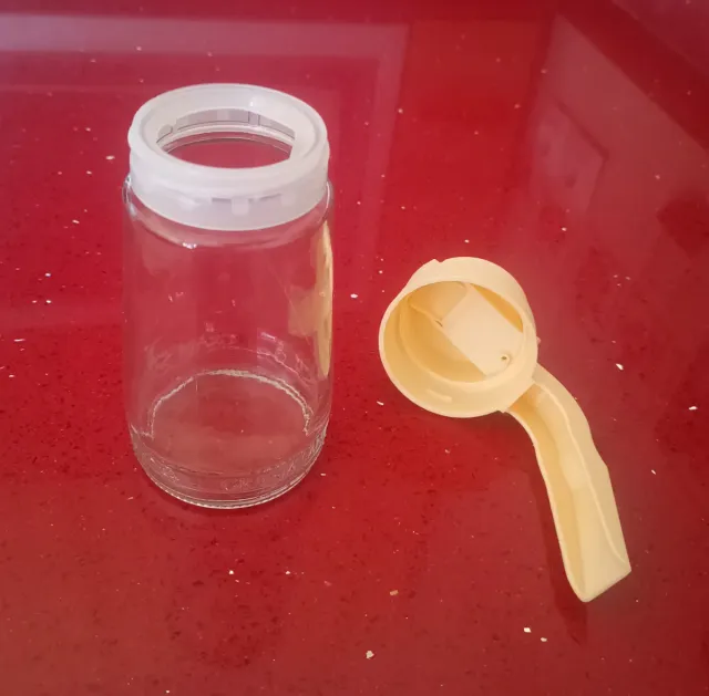 Jarra para miel de cristal y plástico