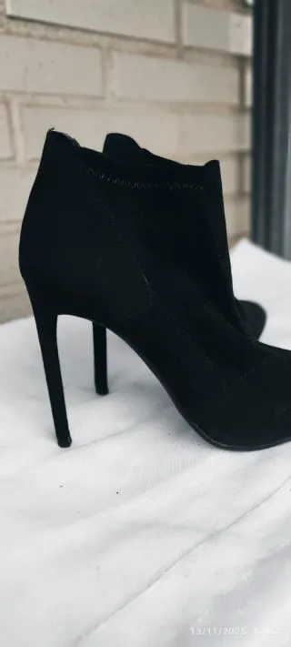 Botines Zara Tacón Aguja Negro 38