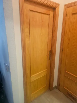 Puertas de madera completas , 4 unidades