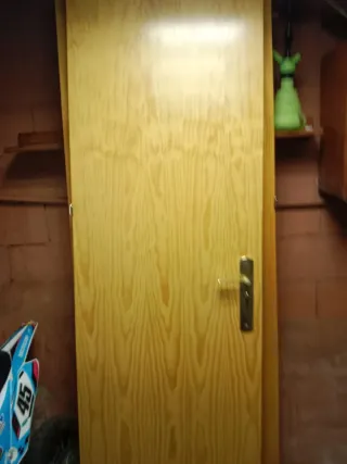 Puerta de paso madera clara maxisas las puertas