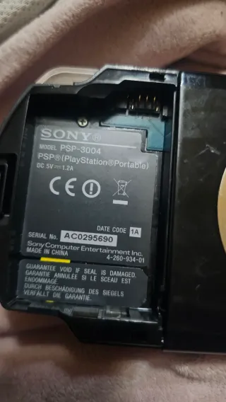 PSP 3004 Negra con juegos