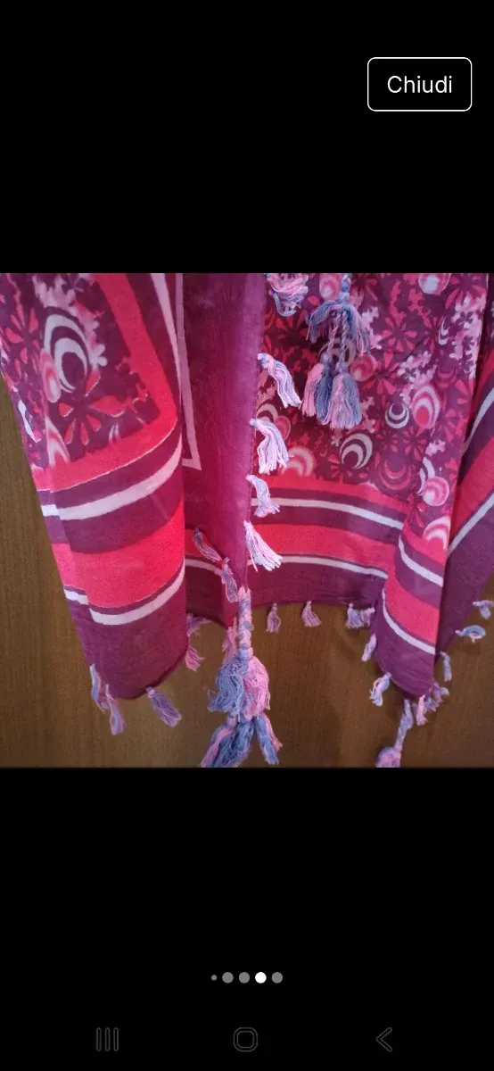 Sciarpa Zuiki con frange e fantasia