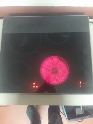 Vitrocerámica Whirlpool 4 fuegos