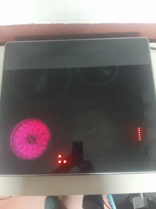 Vitrocerámica Whirlpool 4 fuegos