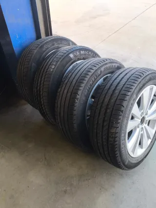 Llantas grupo VW 16" y Neumáticos 205/55R16