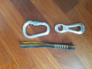 Moschettone con fettuccia e rinvio