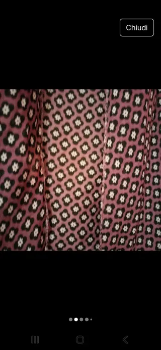 Sciarpa con fantasia floreale