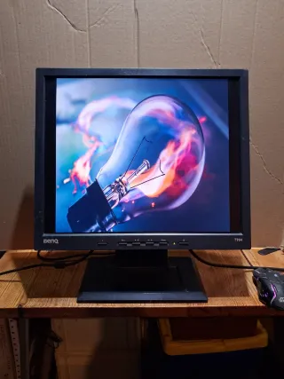 Monitor 19" BENQ Q9T3