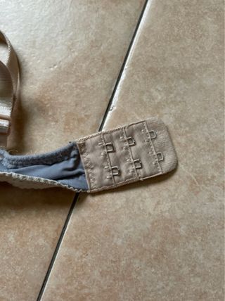 Reggiseno grigio con fiocco