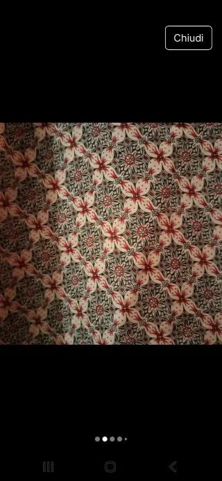 Sciarpa con fantasia floreale