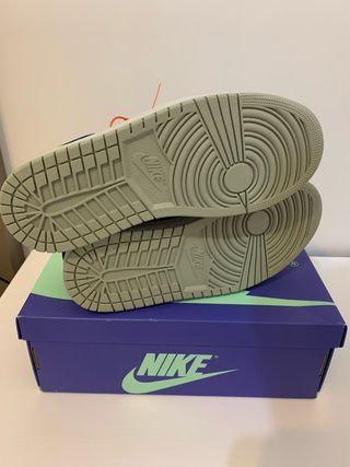 Air Jordan 1 Retro Low OG Voodoo Talla 40.5