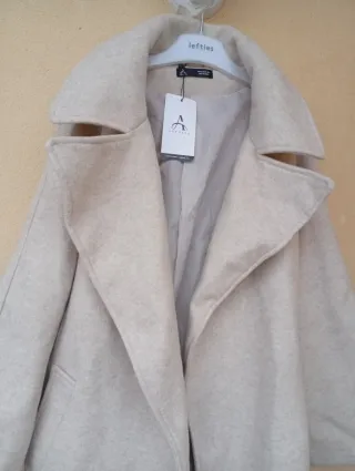 Abrigo sin marca Beige Talla S