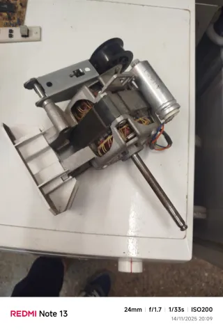 Motor secadora Candy 40008345