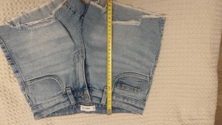 Shorts vaqueros Mango deshilachados