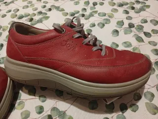 Zapatillas JOYA rojas y grises