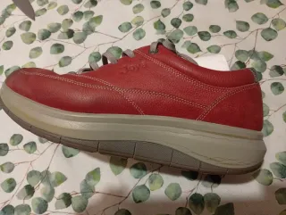 Zapatillas JOYA rojas y grises