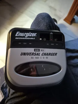 Cargador de pilas Energizer