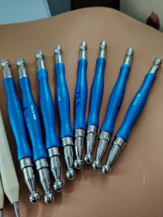 Buriles metálicos para manualidades