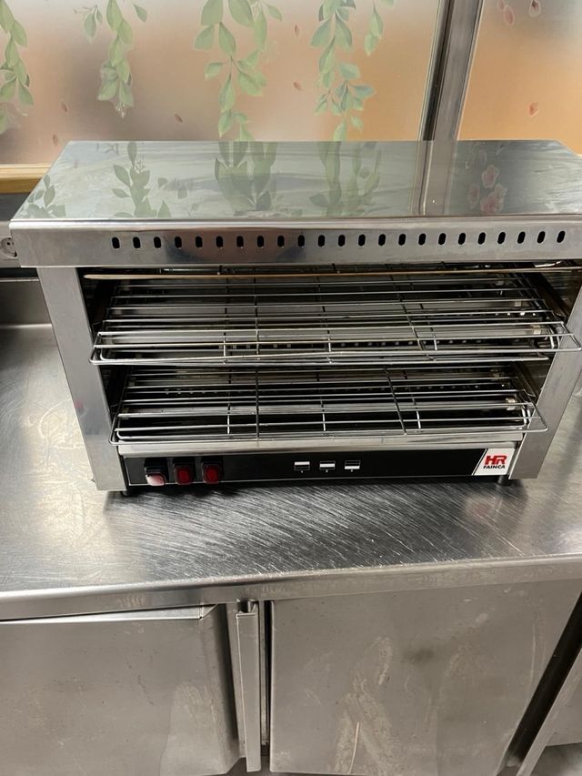 Lote maquinaria, mobiliario bar/cafetería.