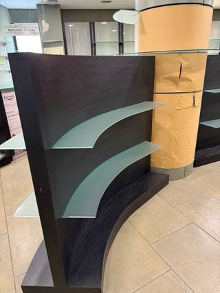 mobiliario para farmacia,parafarmacia o perfumeria