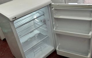 NEVERA BAJOENCIMERA SAIVOD BLANCO