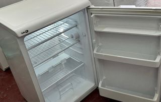 NEVERA BAJOENCIMERA SAIVOD BLANCO