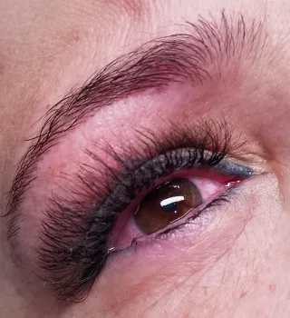 Extensiones de pestañas