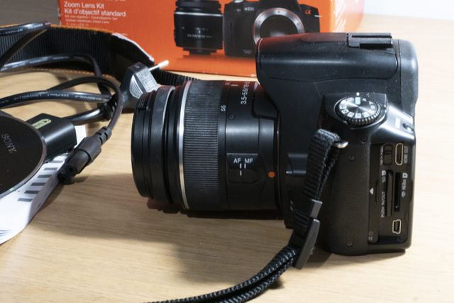 Cámara Sony a230 Reflex Negra