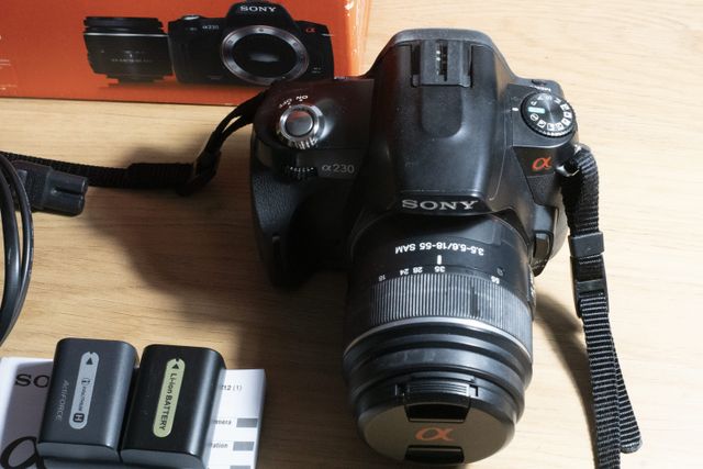 Cámara Sony a230 Reflex Negra