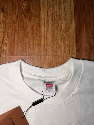 Camiseta Supreme