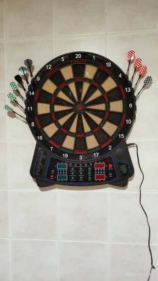 Diana Electrónica con Dardos