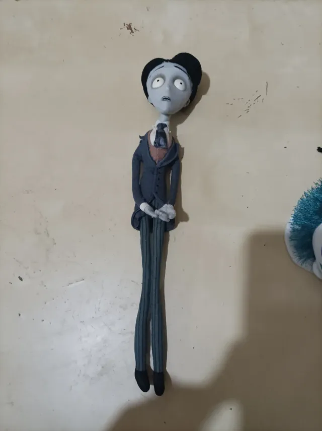 Peluche Victor Novio Cadáver
