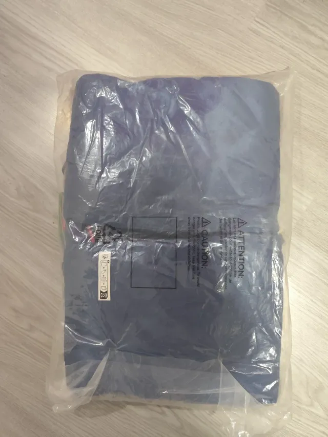 Mono térmico azul con tirantes