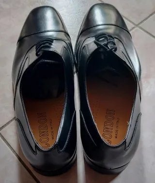 Scarpe eleganti LONDON uomo N.45 nere nuove