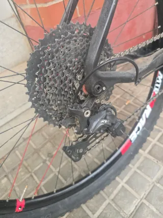 Bicicleta de Montaña Cube