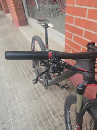 Bicicleta de Montaña Cube