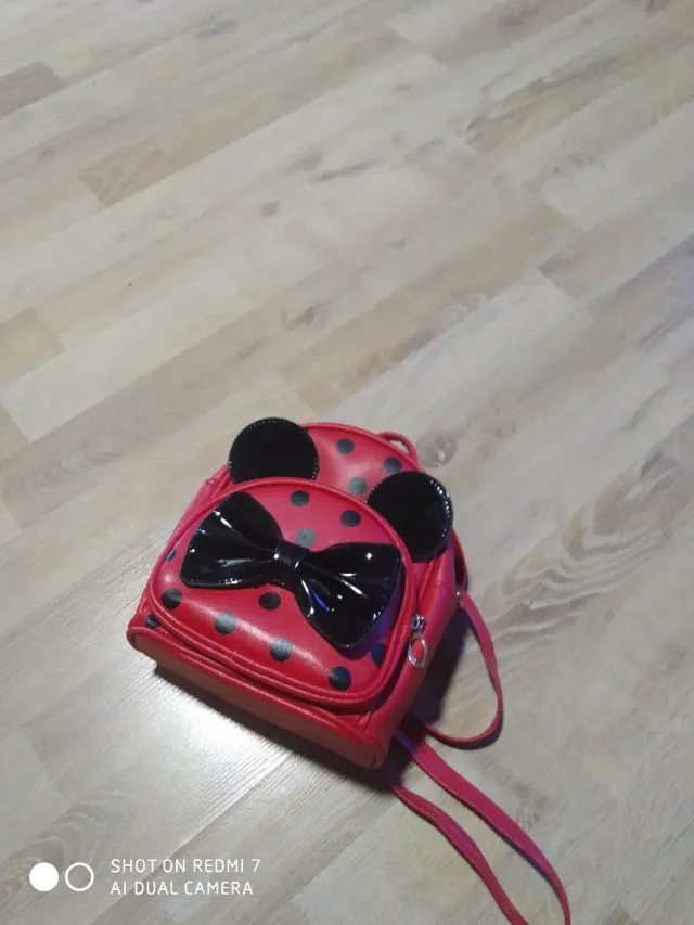 Mochila infantil roja