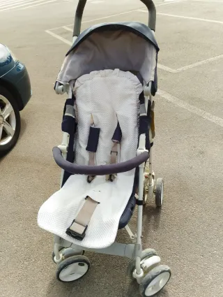 Carrito de bebé tipo paraguas
