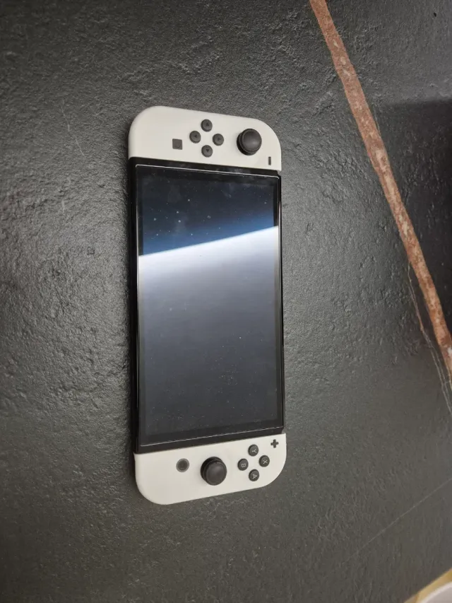 Nintendo Switch OLED Bianco