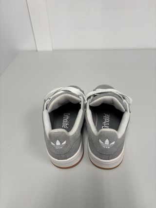 Zapatillas Adidas Campus Grises y Blancas